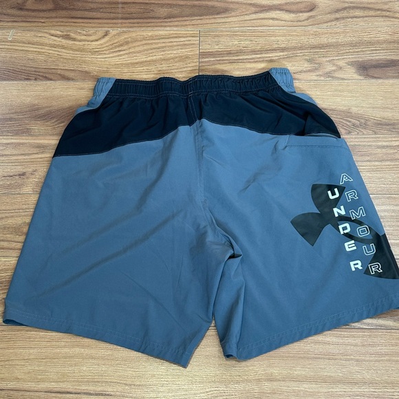 Men’s Under Armour  Swim Trunks - Picture 3 of 4